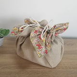 【リネン混】麻と赤い小花 お弁当袋になっちゃう!!ランチクロス【四角形】