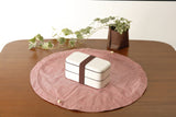 お弁当袋になっちゃう!!ランチクロス☆ シャンブレイ レッド 【丸形】chambrey red  Japanese bento place mat and bento bag  lunch cloth with white bento box