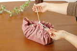 お弁当袋になっちゃう!!ランチクロス☆ シャンブレイ レッド 【丸形】chambrey red  Japanese bento place mat and bento bag  tie the strings