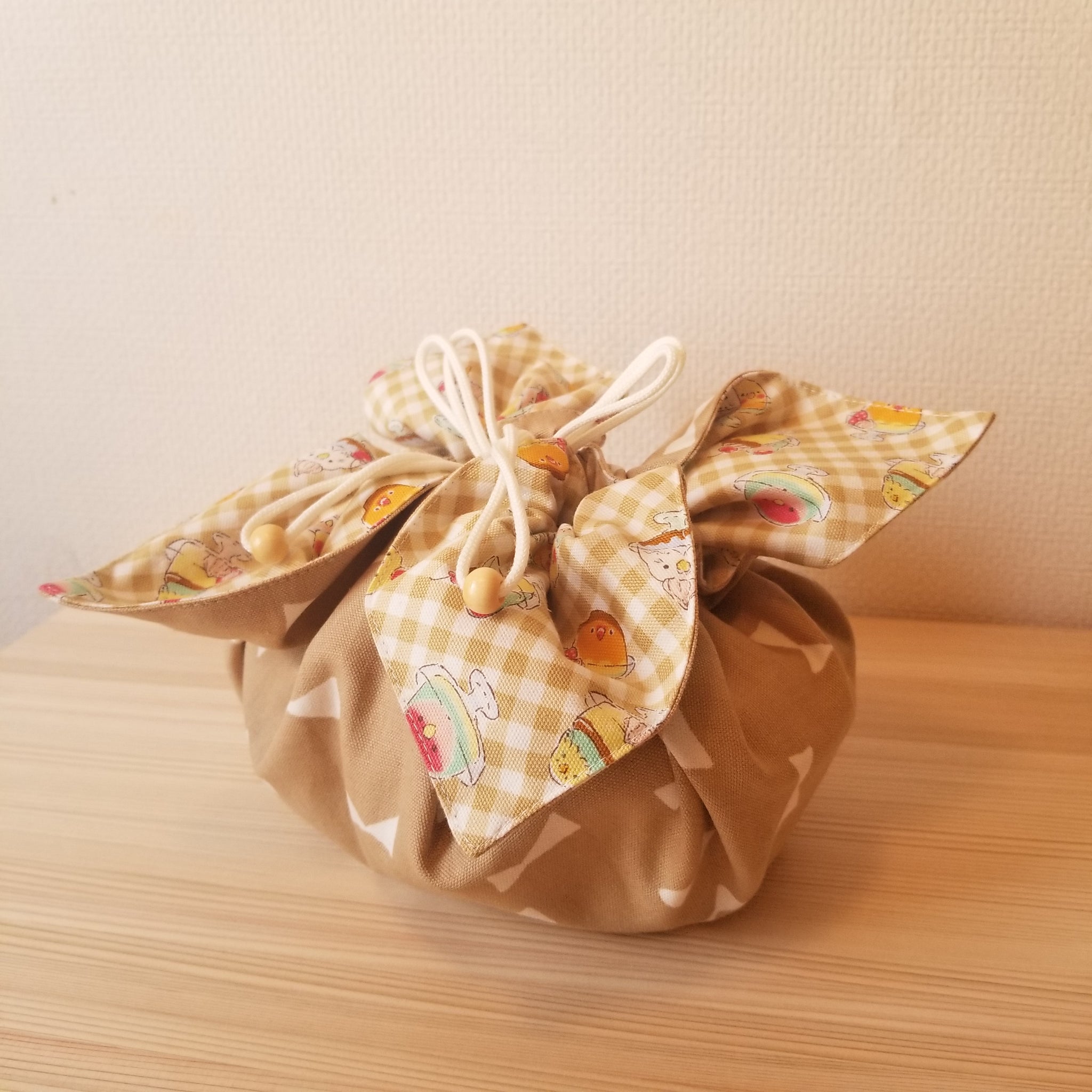【ねこまま】スモッキング　お弁当袋　ランチョンマット　3セット 楽天市場】【こぼしても安心☆お弁当ナフキンセット ( 12種