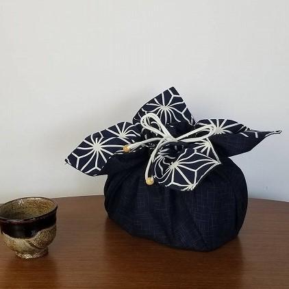 断捨離中mam♥様オーダーページ★ランチクロス★うさぎシルエット他☆40×60 ランチクロス・巾着｜イノブンオンラインショップ